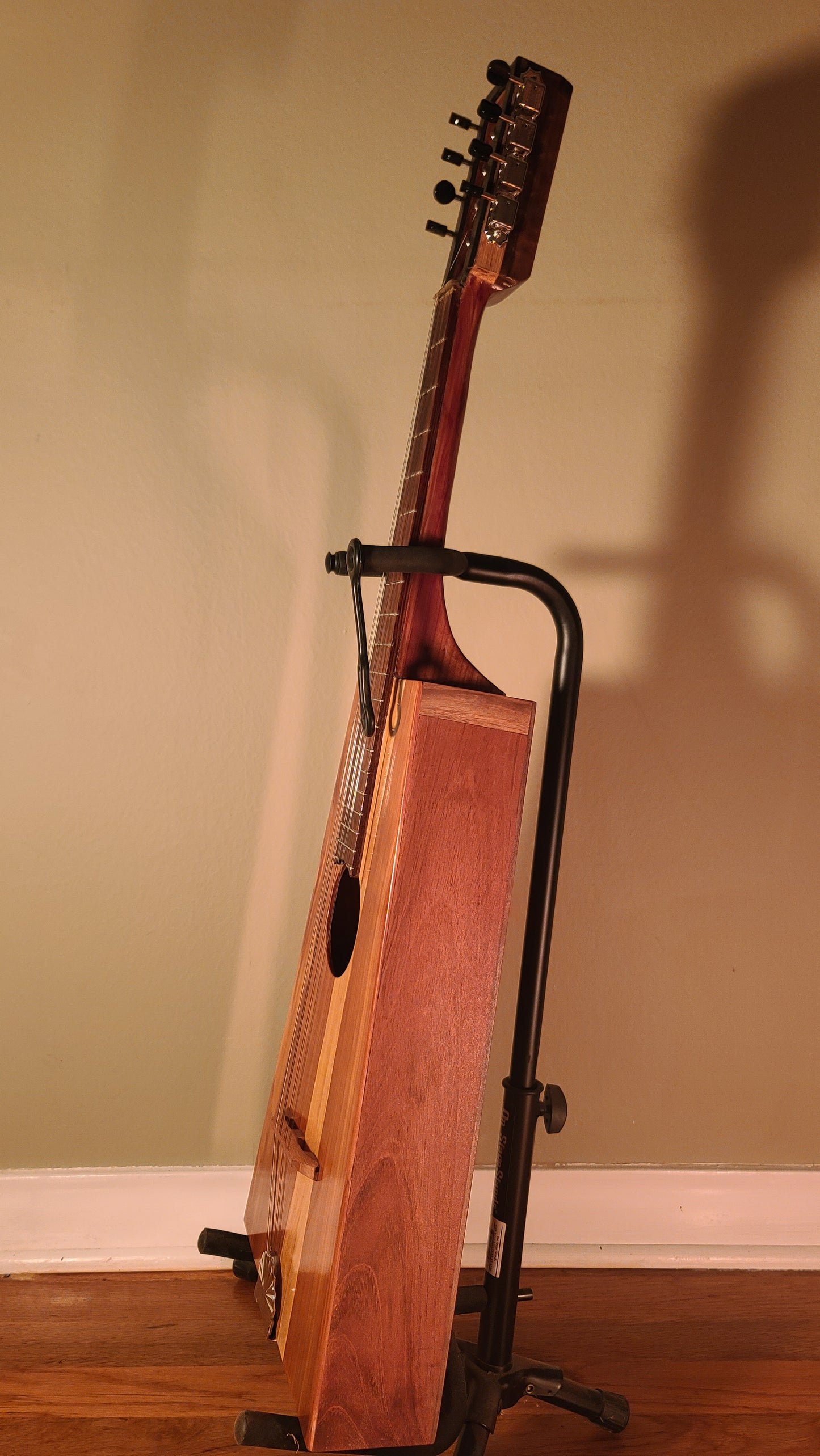 Mayfield Instrument Number 125 - Guitalin LMN-8