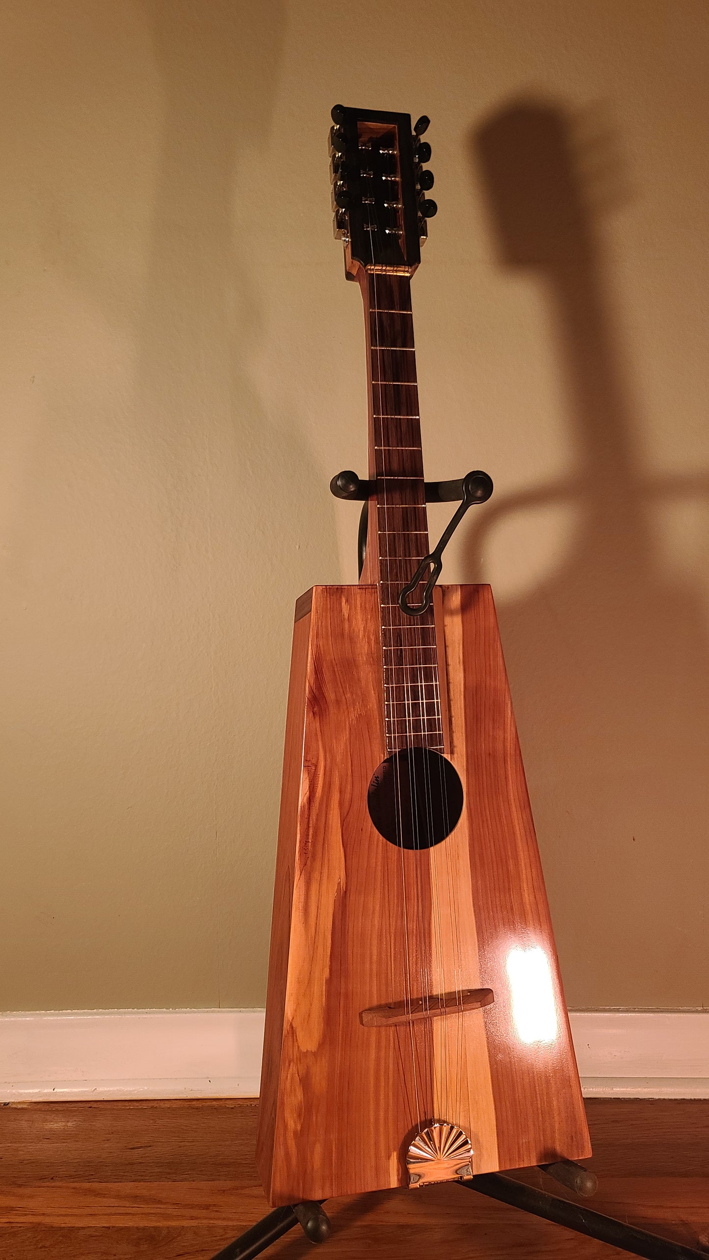 Mayfield Instrument Number 125 - Guitalin LMN-8
