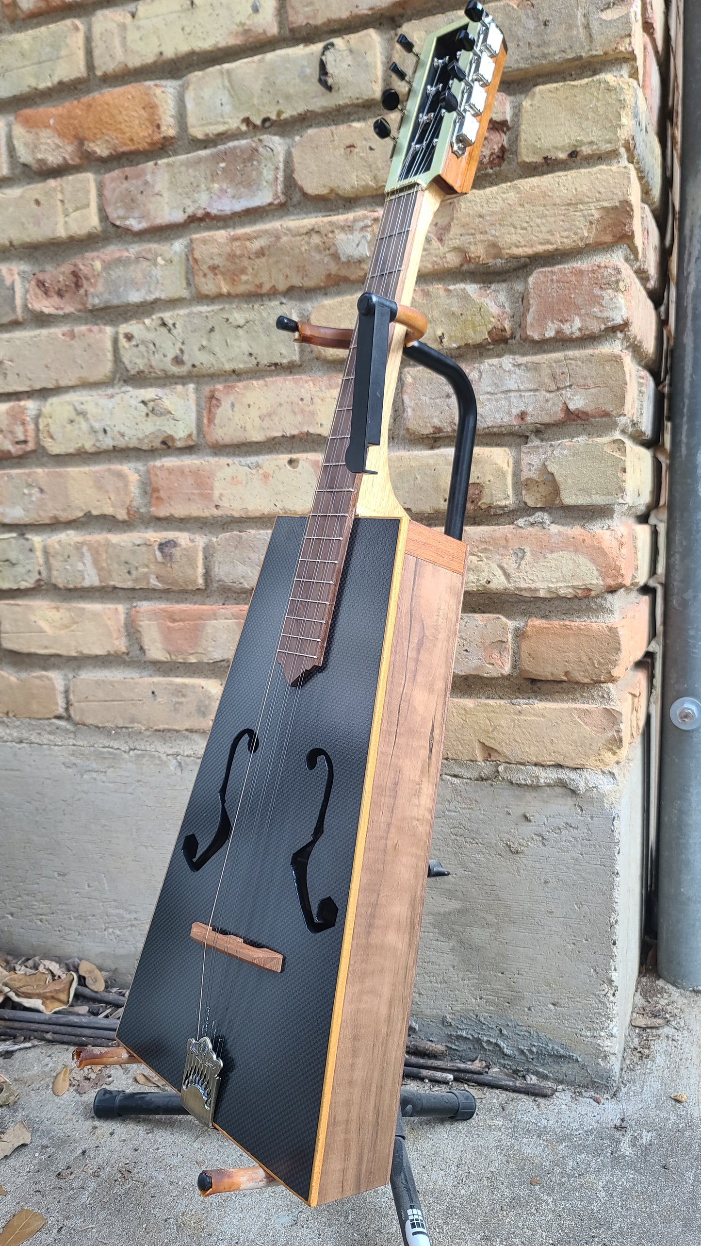 Mayfield Instrument Number 126 - Guitalin CF-002